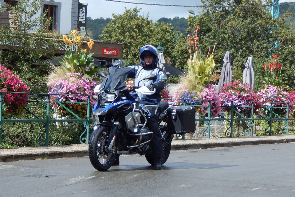 Motorrijbewijspoint Heeze examengarantie AVB en AVD